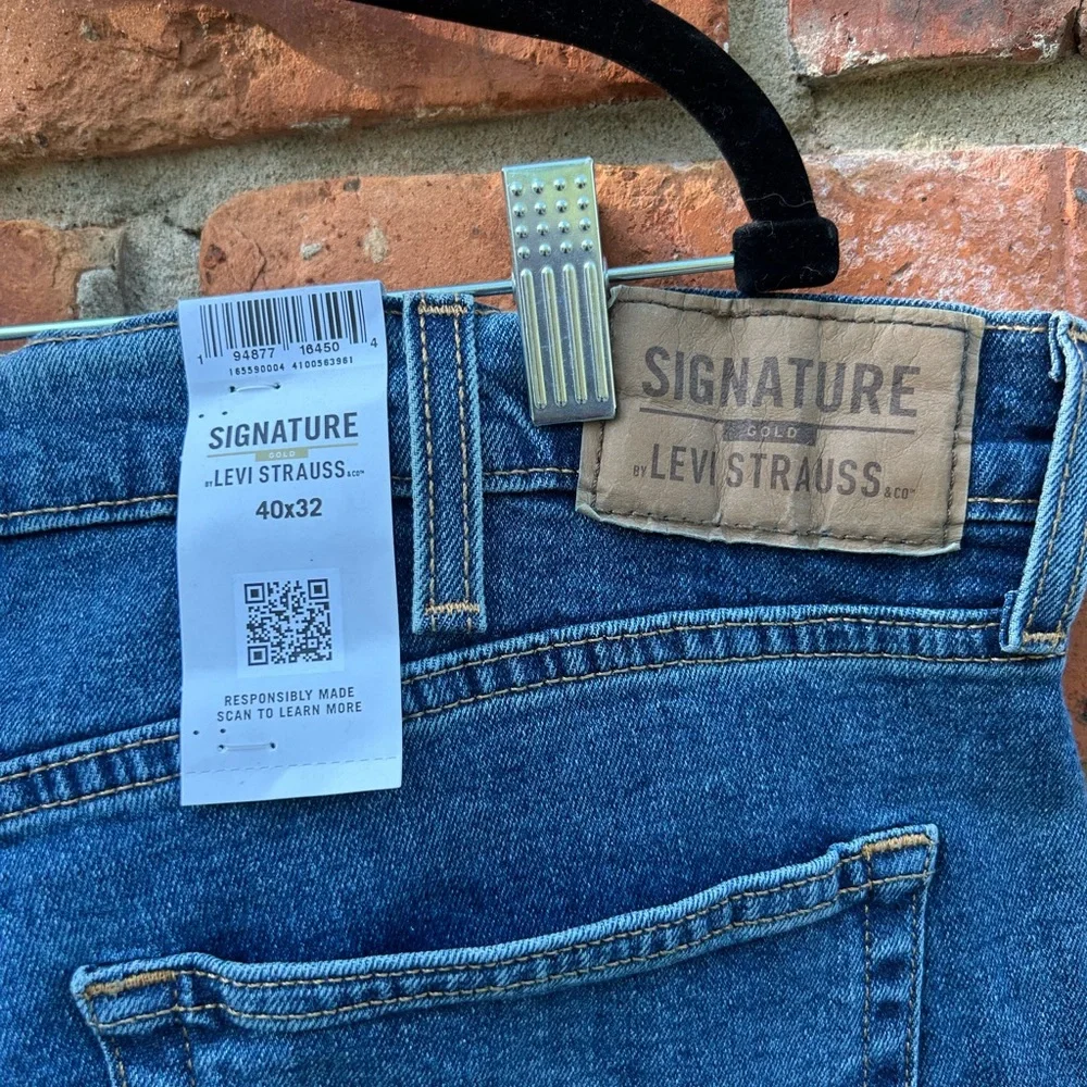 Levi’s NWT Men’s Signature Athletic Fit Denim Jeans Size 40x32